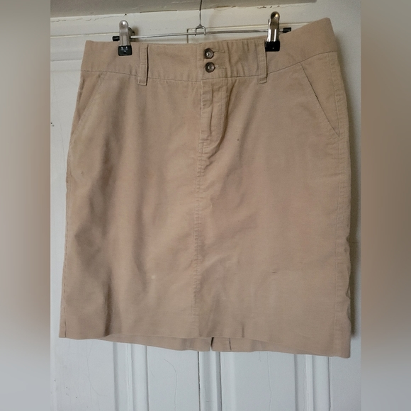 Skirt - Picture 2 of 3